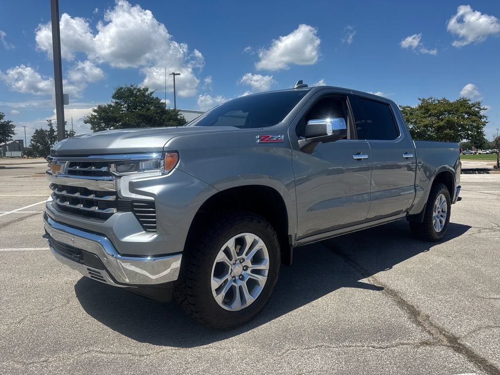 2024 Chevrolet Silverado 1500 — side profile view