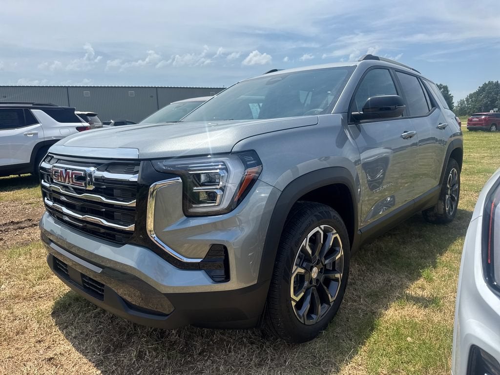 2027 GMC Terrain FWD Elevation in Sterling Metallic — front three-quarter view
