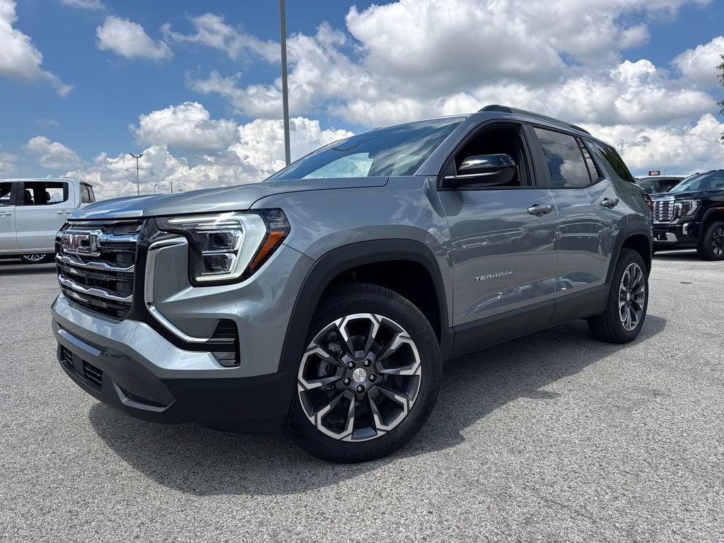 2027 GMC Terrain FWD Elevation in Sterling Metallic — front three-quarter view