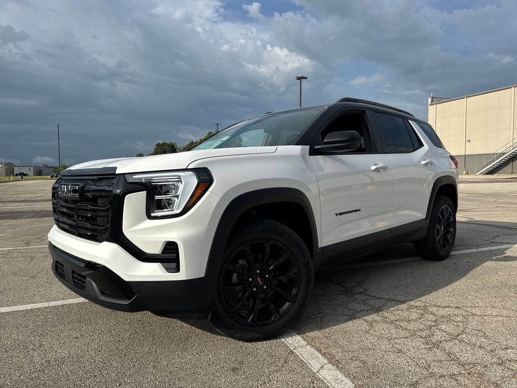 2027 GMC Terrain FWD Elevation in Summit White — front three-quarter view