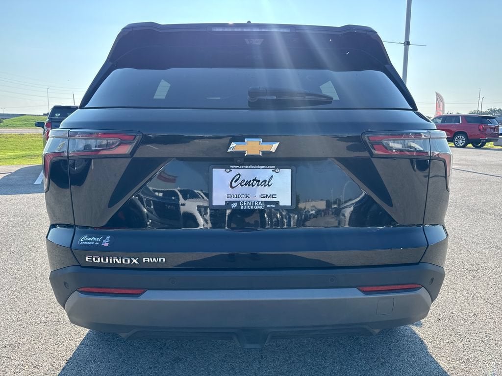 2025 Chevrolet Equinox — detail view