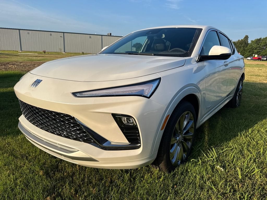 2026 Buick Envista Avenir in White Frost Tricoat — front three-quarter view