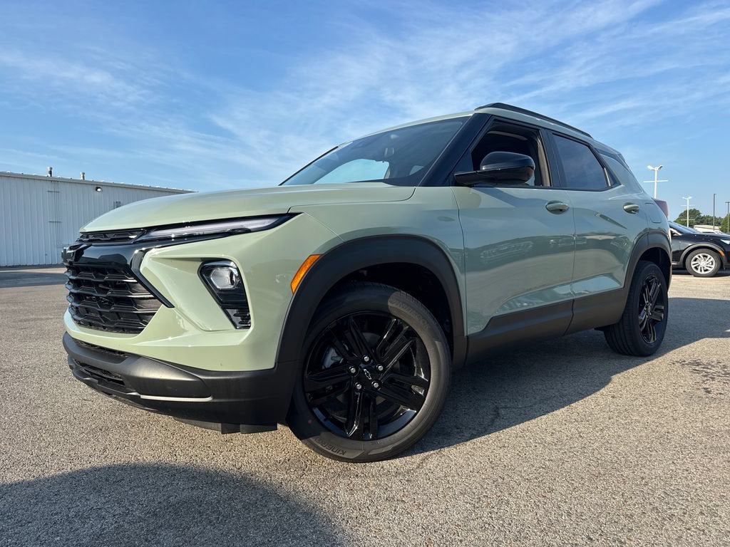 2026 Chevrolet Trailblazer LT in Cacti Green — front three-quarter view