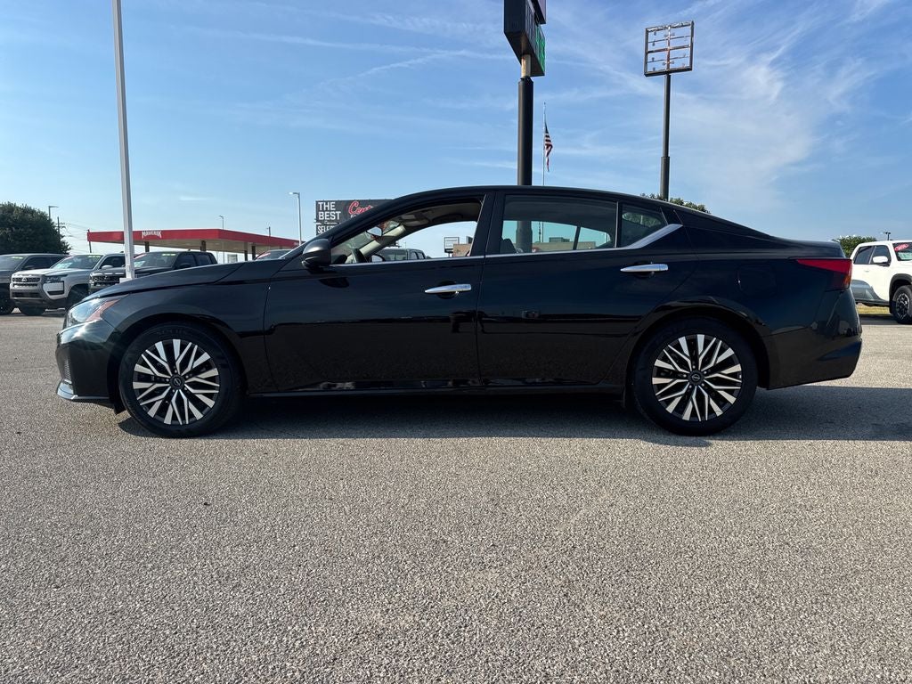 2025 Nissan Altima — rear three-quarter view
